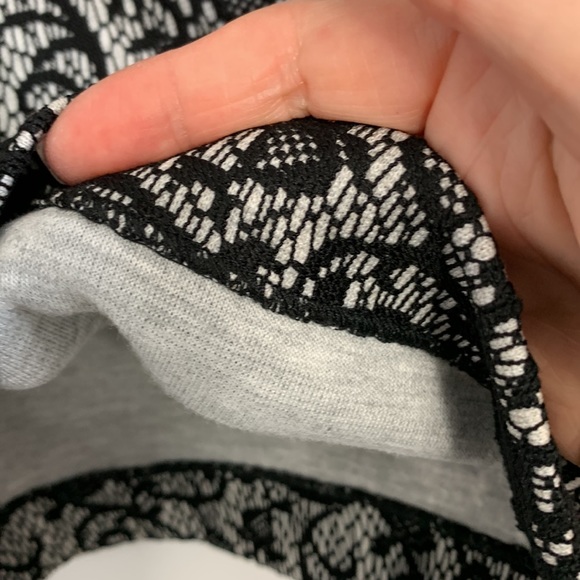 Aritzia Wilfred Campagne Black Lace Skirt Two Side Zipper Vents Size 0 - Picture 6 of 11